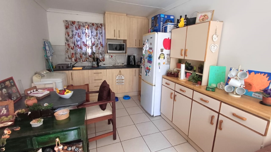 5 Bedroom Property for Sale in Vanes Estate Eastern Cape